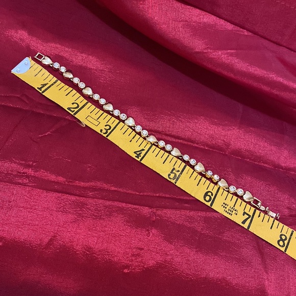 Gold Tone Heart Bracelet - Picture 3 of 4